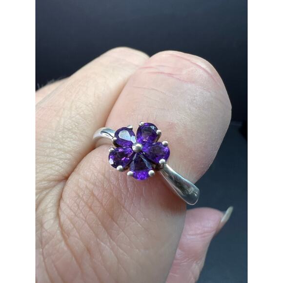 Vintage Sterling Silver Amethyst Floral Cluster Ring – Size 8 (Fits 8–8.5) - Picture 2 of 16